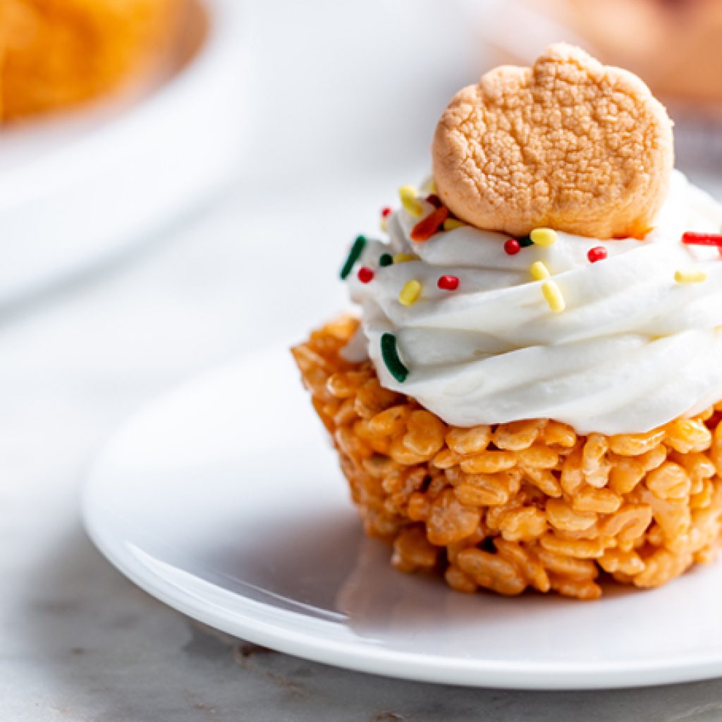 Pumpkin-Spice-Marshmallow-Treat-Cupcakes-lg